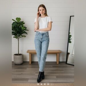 WILD FABLE Blue Ribbon Print Straight Leg Jeans 6 NWT